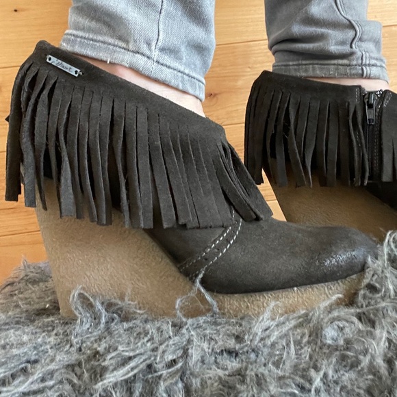Diesel Shoes - Diesel Jesse fringe booties in dark grey